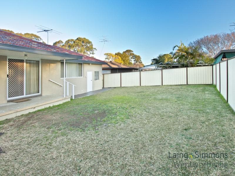 5/2a																										Toorak Court
														
								Port Macquarie, NSW 2444, Toongabbie - Thumbnail 8