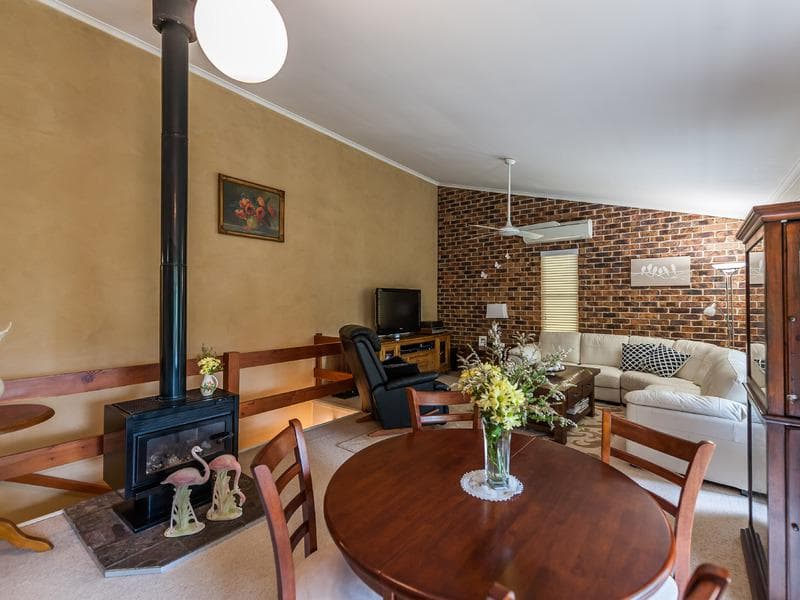 5/2a																										Toorak Court
														
								Port Macquarie, NSW 2444, Port Macquarie - Thumbnail 4