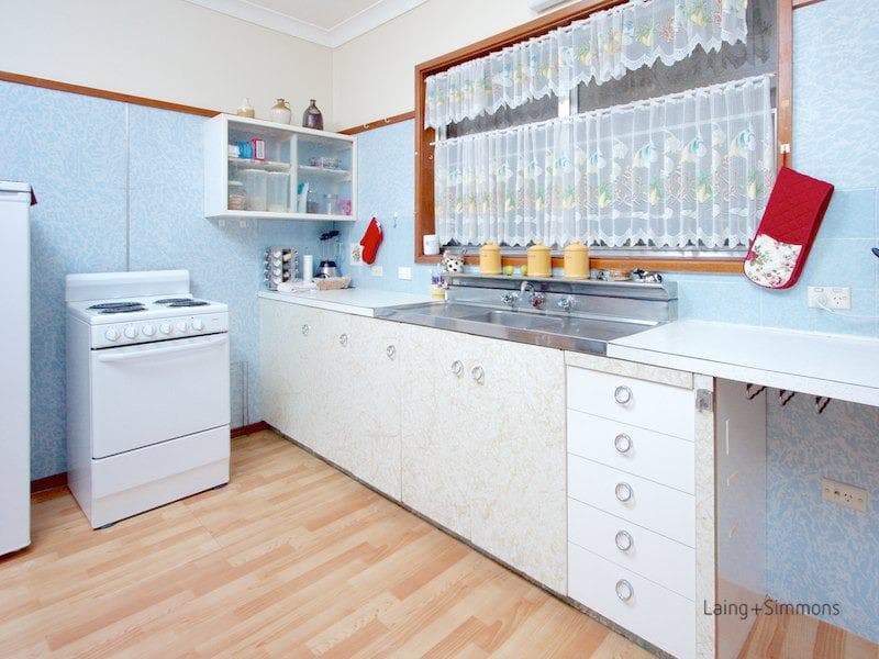 5/2a																										Toorak Court
														
								Port Macquarie, NSW 2444, Blacktown - Thumbnail 2