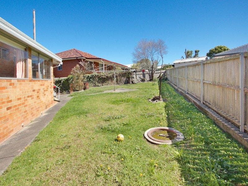 5/2a																										Toorak Court
														
								Port Macquarie, NSW 2444, Blacktown - Thumbnail 8