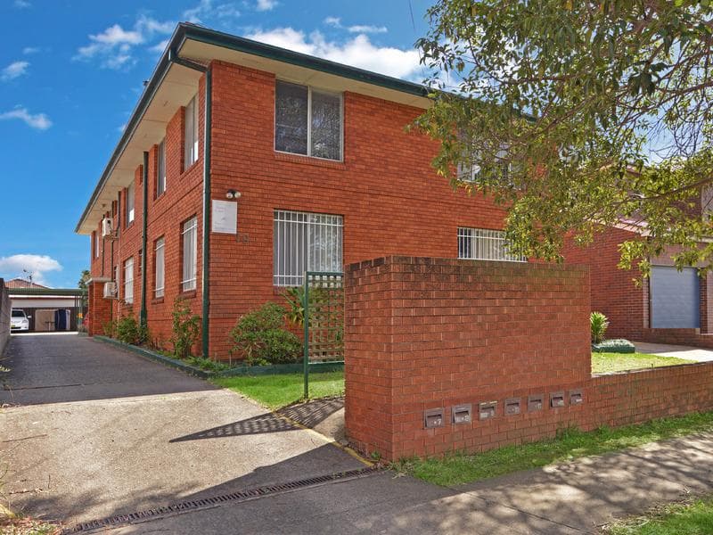 2/11-11A																										Ellis Street
														
								Merrylands, NSW 2160, Belmore - Image 1