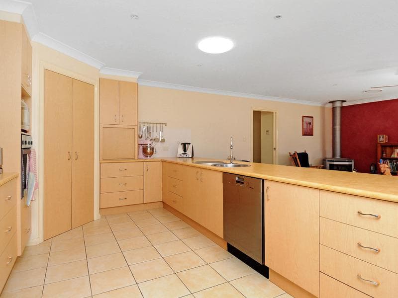 7 Lyrebird Place, Port Macquarie, Port Macquarie - Thumbnail 4