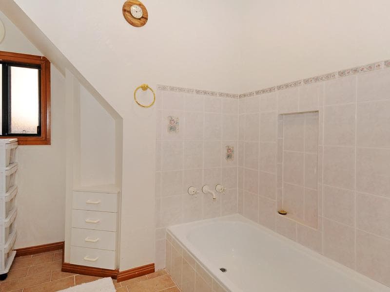 13 Hudson Avenue, Port Macquarie, Port Macquarie - Thumbnail 7
