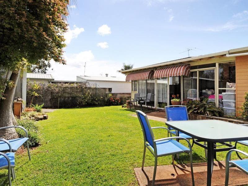 13 Hudson Avenue, Port Macquarie, Port Macquarie - Thumbnail 8