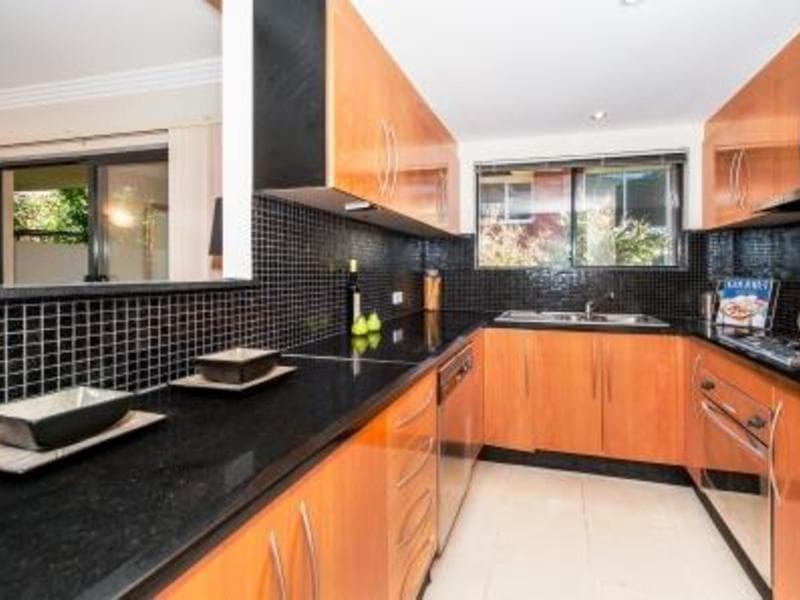 42/7																										Jersey Road
														
								Artarmon, NSW 2064, Rose Bay - Thumbnail 2