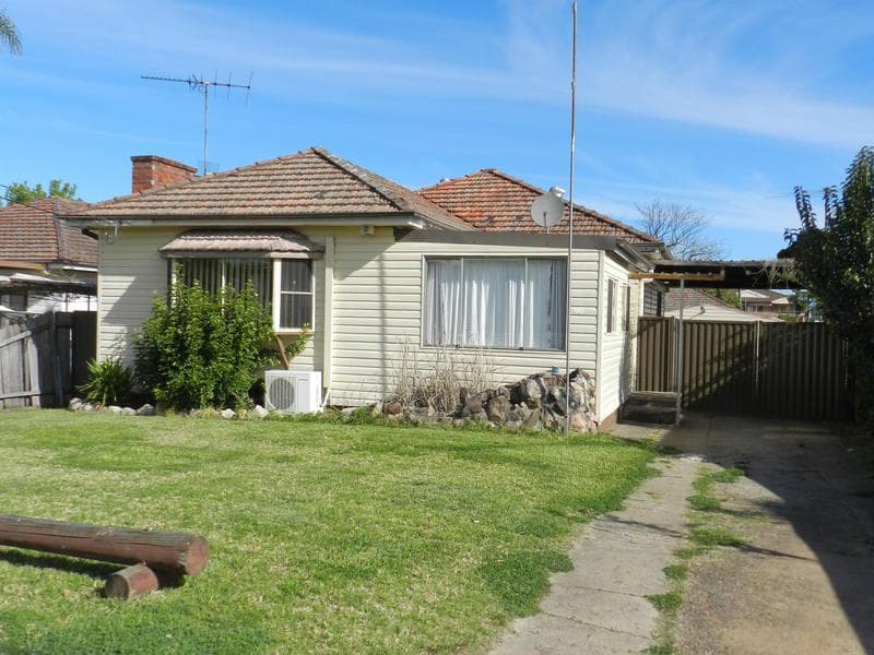65 Rosina St, Fairfield, Fairfield - Thumbnail 2