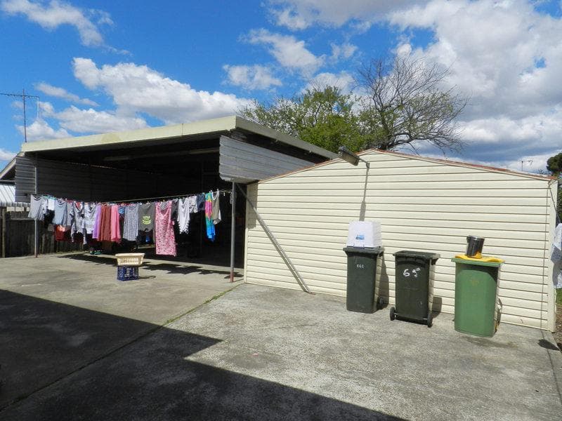 65 Rosina St, Fairfield, Fairfield - Thumbnail 3