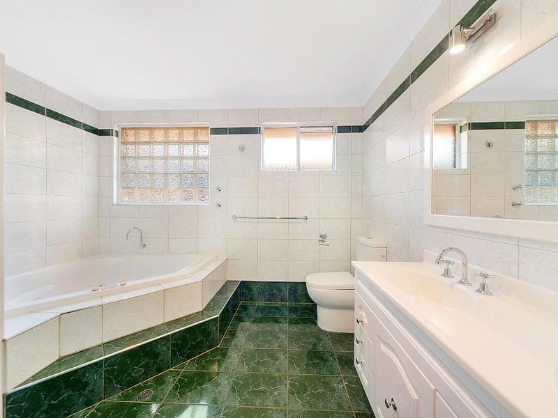 5/2a																										Toorak Court
														
								Port Macquarie, NSW 2444, Kings Park - Thumbnail 2