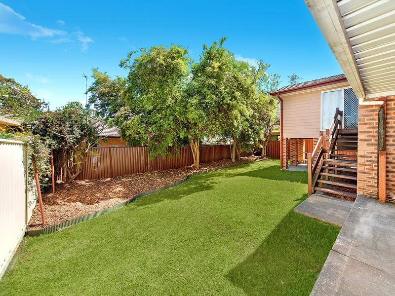 5/2a																										Toorak Court
														
								Port Macquarie, NSW 2444, Kings Park - Thumbnail 5