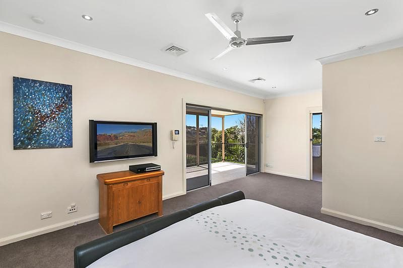 17/70-72																										Lane Street
														
								Wentworthville, NSW 2145, Vaucluse - Thumbnail 5