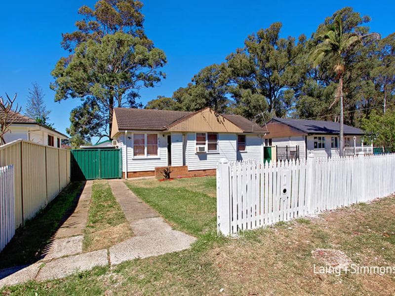 20 Van Dieman Crescent, Fairfield West, Fairfield West - Image 1