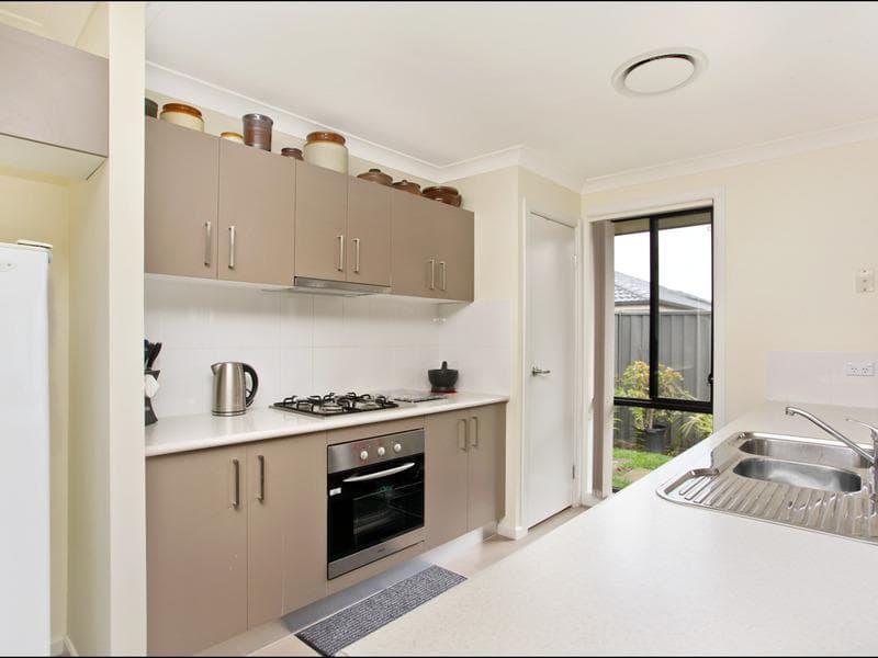 11 Taradale Drive, Ropes Crossing, Ropes Crossing - Thumbnail 2
