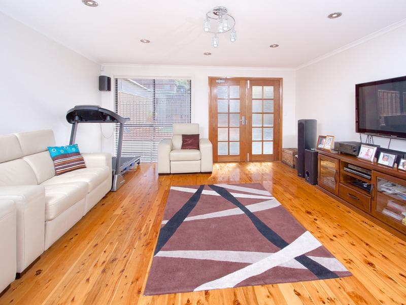 1207/63																										Crown Street
														
								Woolloomooloo, NSW 2011, Toongabbie - Thumbnail 2