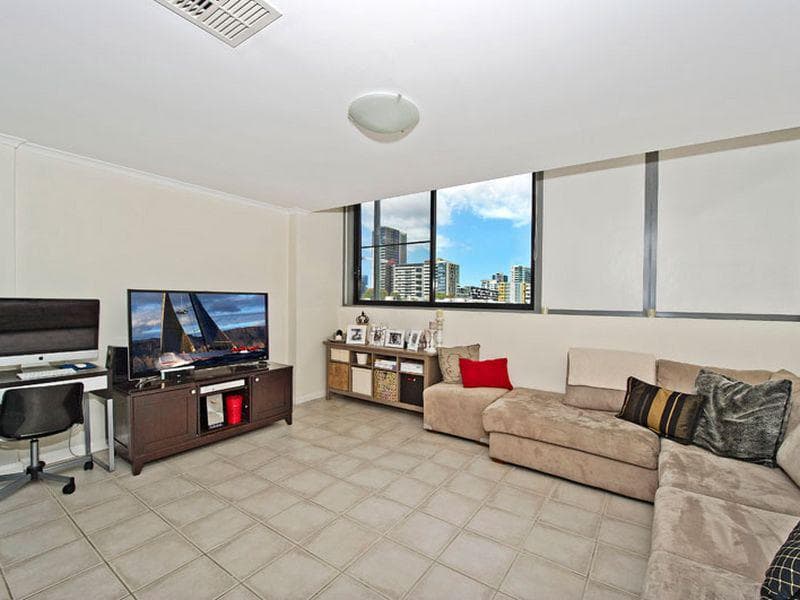 111/11a Lachlan St, Waterloo, Waterloo - Thumbnail 4