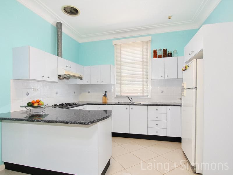 179 Guildford Road, Guildford, Guildford - Thumbnail 2