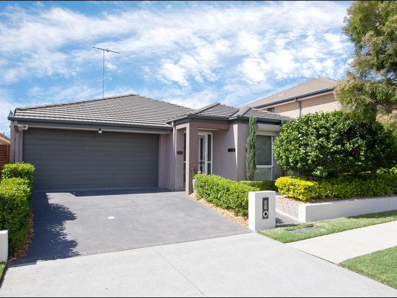 17/70-72																										Lane Street
														
								Wentworthville, NSW 2145, Ropes Crossing - Image 1