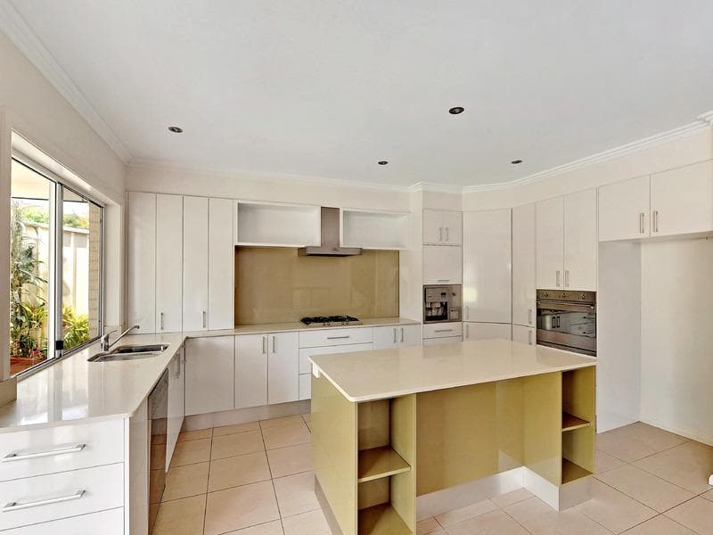 10 Chrysoberyl Court, Port Macquarie, Port Macquarie - Thumbnail 2