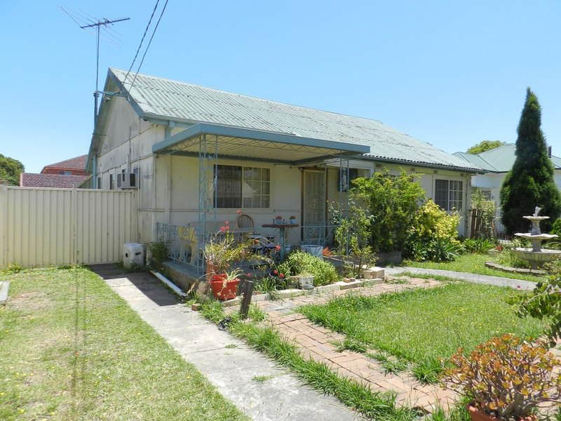 1207/63																										Crown Street
														
								Woolloomooloo, NSW 2011, Canley Vale - Thumbnail 2