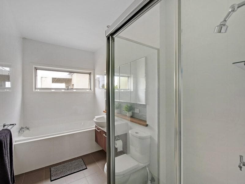 9/9																										Foss St
														
								Forest Lodge, NSW 2037, Port Macquarie - Thumbnail 5