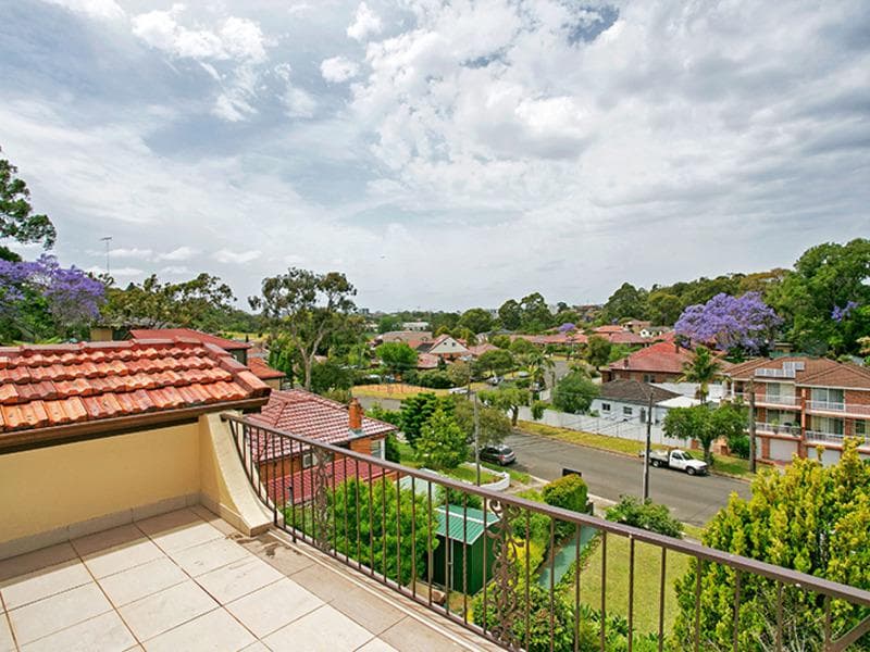 1207/63																										Crown Street
														
								Woolloomooloo, NSW 2011, Earlwood - Thumbnail 3