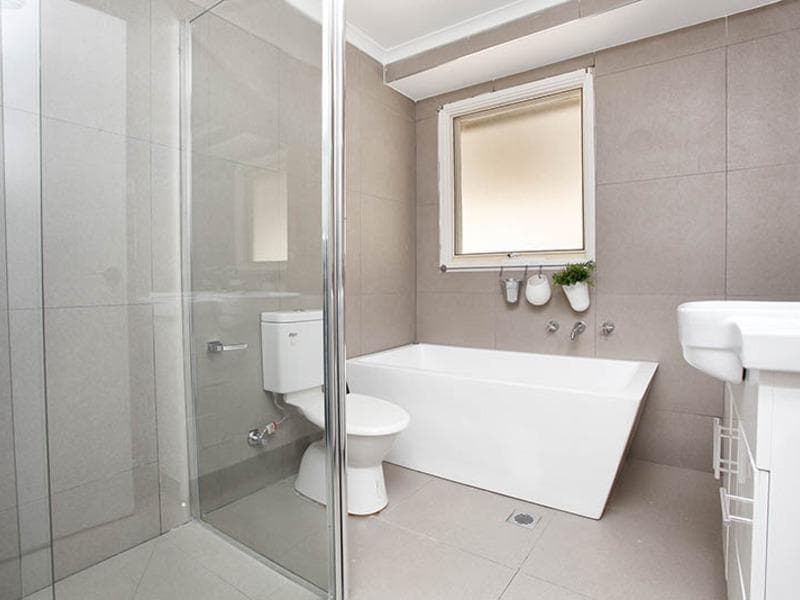 1207/63																										Crown Street
														
								Woolloomooloo, NSW 2011, Toongabbie - Thumbnail 7