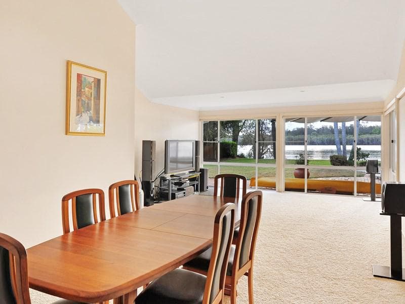 9/9																										Foss St
														
								Forest Lodge, NSW 2037, Port Macquarie - Thumbnail 8