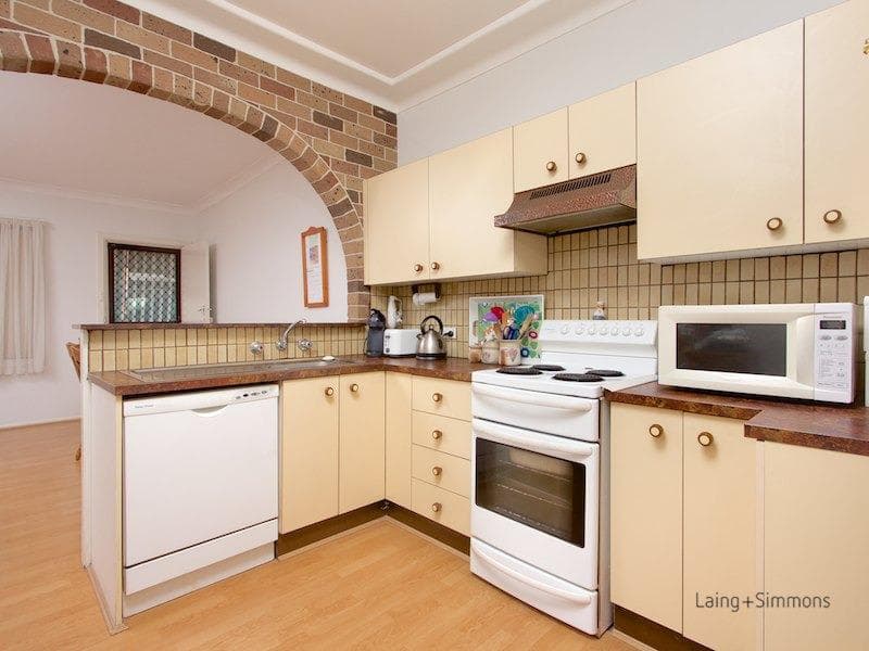 33 Adler Parade, Greystanes, Greystanes - Thumbnail 3