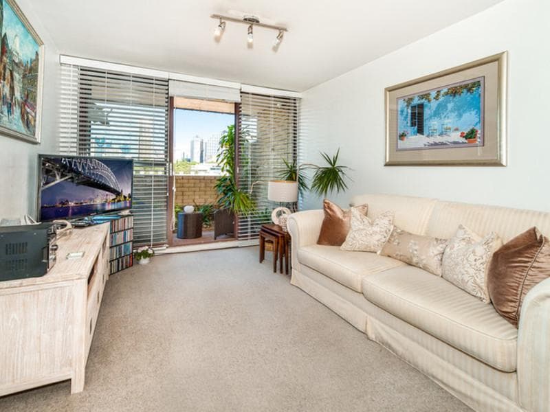 6/105 Victoria Street, Potts Point, Potts Point - Thumbnail 2