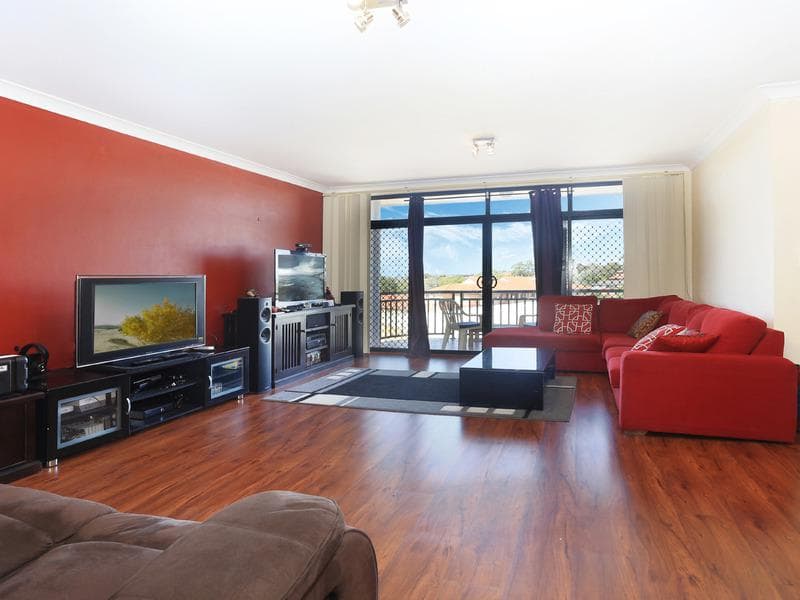 529 New Canterbury Rd, Dulwich Hill, Dulwich Hill - Thumbnail 2
