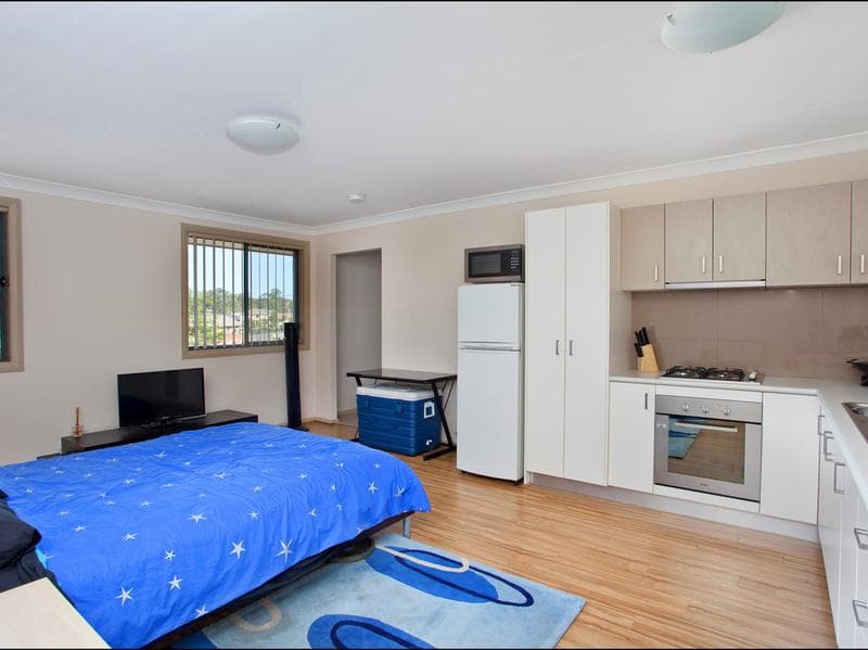 8 Taradale Drive, Ropes Crossing, Ropes Crossing - Thumbnail 2