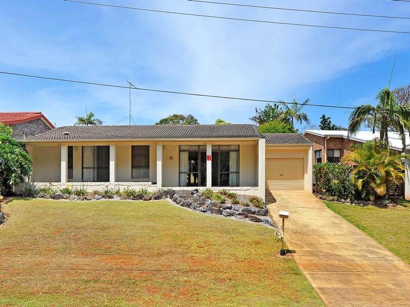 9/9																										Foss St
														
								Forest Lodge, NSW 2037, Port Macquarie - Image 1