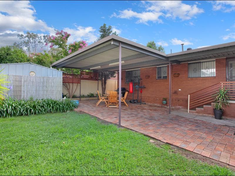 5 Kenneth Crescent, Dean Park, Dean Park - Thumbnail 7
