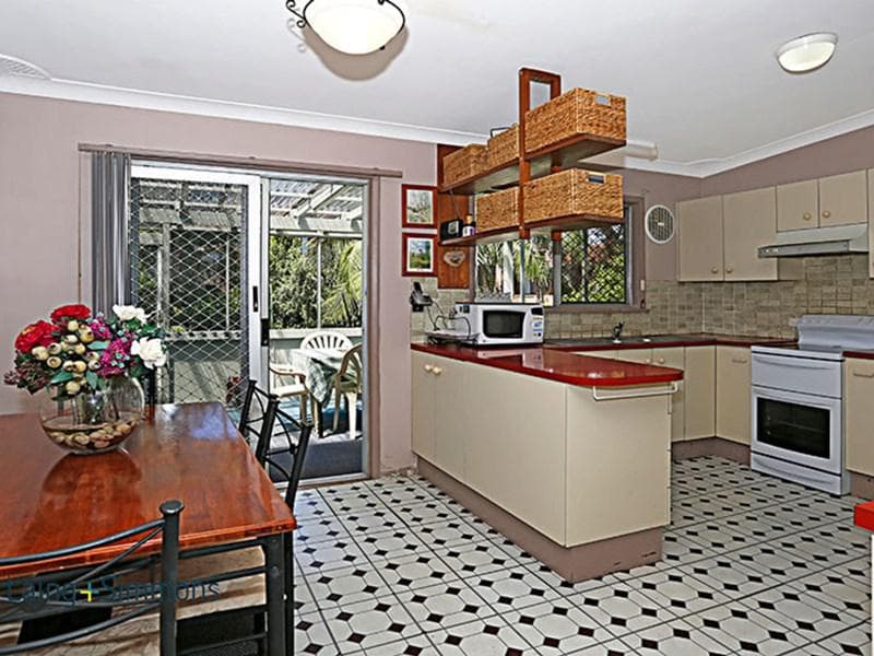 21 Peebles Avenue, Kirrawee, Kirrawee - Thumbnail 4