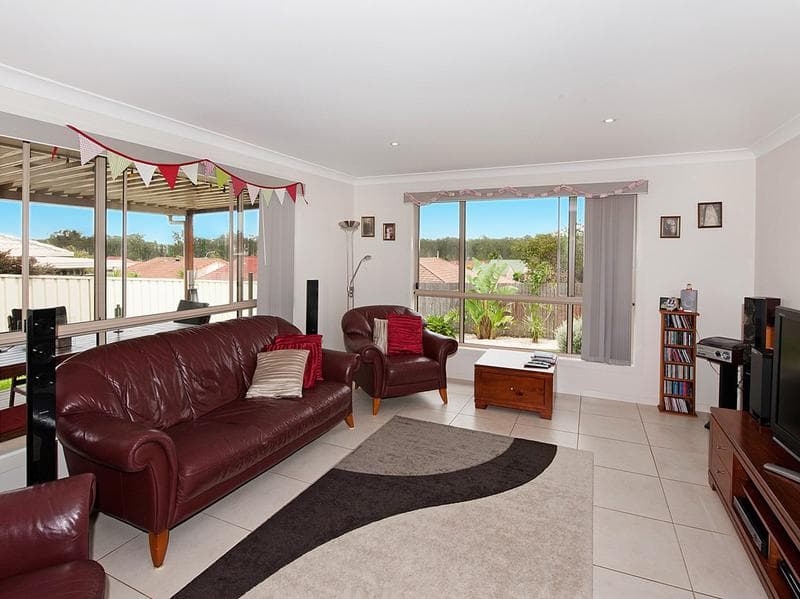 35 Friar Close, Port Macquarie, Port Macquarie - Thumbnail 2