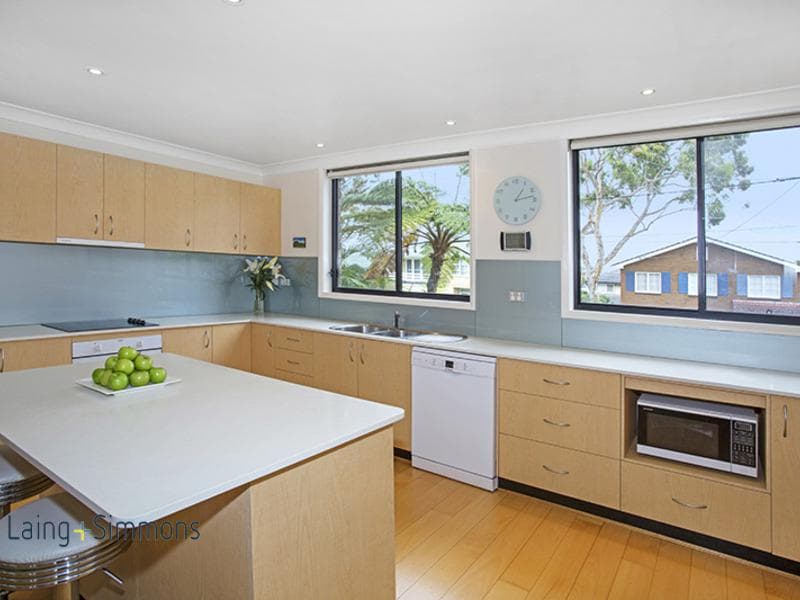 23 Fernleigh Road, Caringbah South, Caringbah South - Thumbnail 3