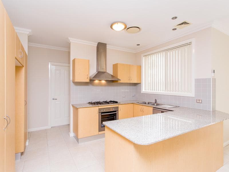 12/11 Harrington Ave, Castle Hill, Castle Hill - Thumbnail 2