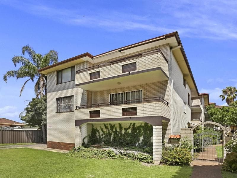 2 Seventh Ave, Campsie, Campsie - Image 1