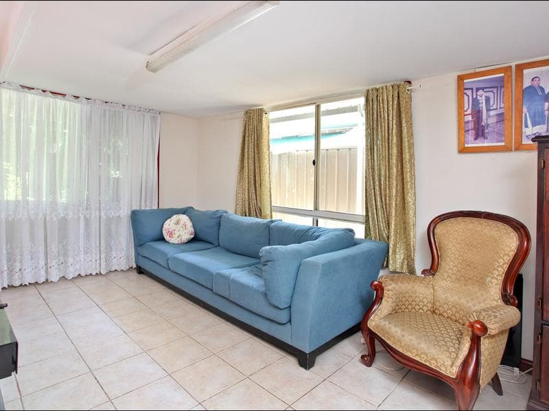 9/9																										Foss St
														
								Forest Lodge, NSW 2037, Colyton - Thumbnail 4