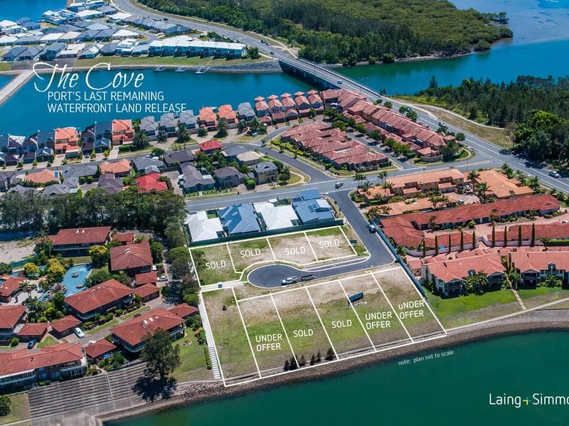 9/9																										Foss St
														
								Forest Lodge, NSW 2037, Port Macquarie - Thumbnail 4