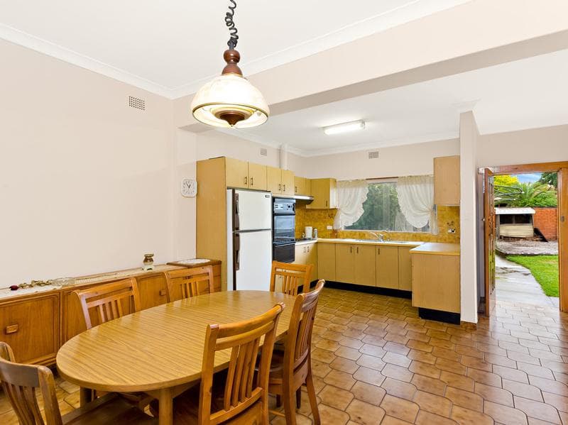 8/10																										Hythe St
														
								Mount Druitt, NSW 2770, Kingsford - Thumbnail 2