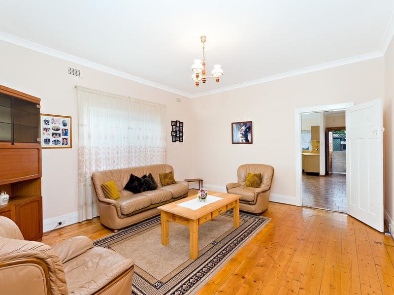 8/10																										Hythe St
														
								Mount Druitt, NSW 2770, Kingsford - Thumbnail 3
