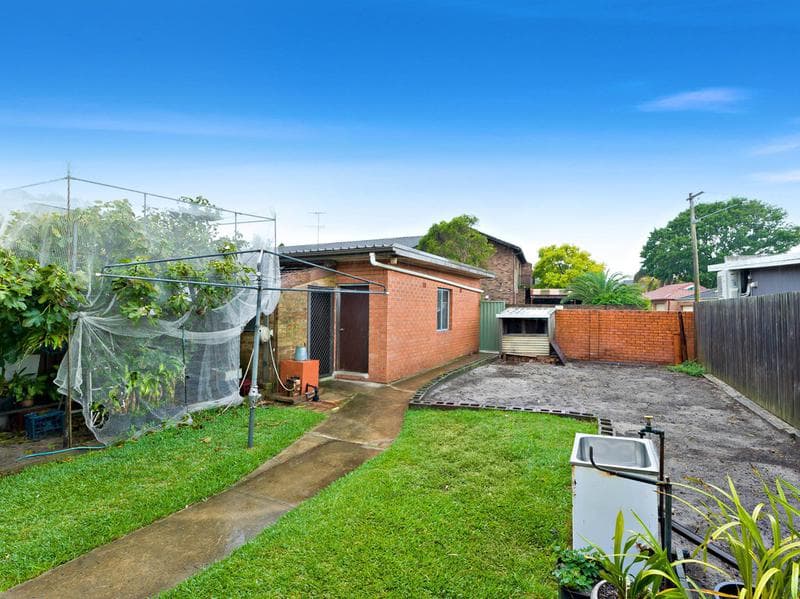 8/10																										Hythe St
														
								Mount Druitt, NSW 2770, Kingsford - Thumbnail 5