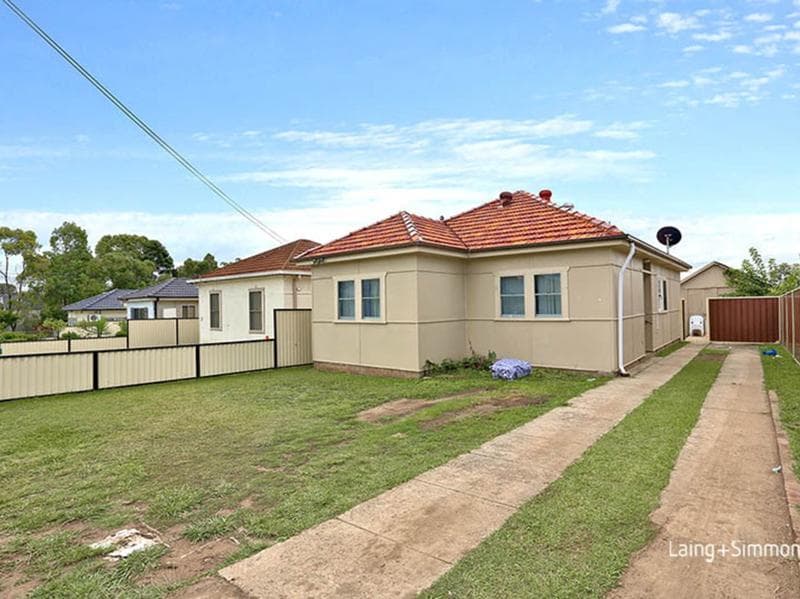 17/70-72																										Lane Street
														
								Wentworthville, NSW 2145, Granville - Thumbnail 3