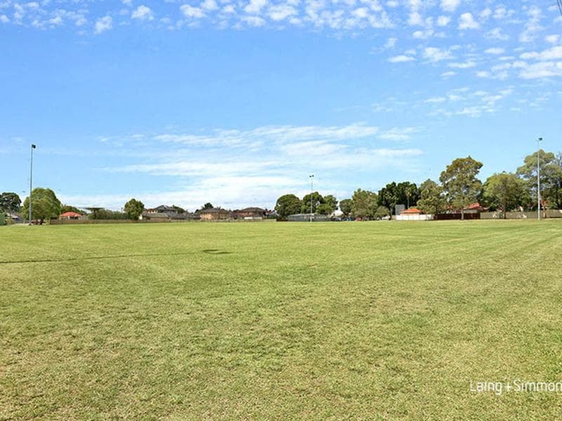 17/70-72																										Lane Street
														
								Wentworthville, NSW 2145, Granville - Thumbnail 7