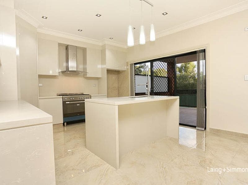 9/9																										Foss St
														
								Forest Lodge, NSW 2037, Granville - Thumbnail 4