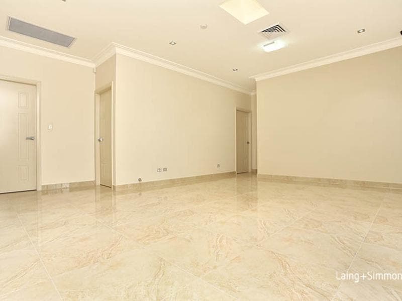 9/9																										Foss St
														
								Forest Lodge, NSW 2037, Granville - Thumbnail 8