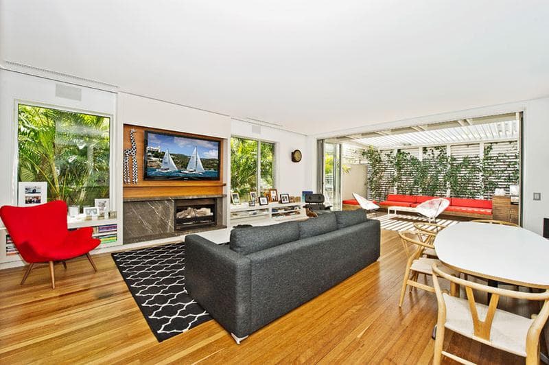 9/9																										Foss St
														
								Forest Lodge, NSW 2037, Tamarama - Thumbnail 6
