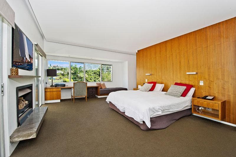 9/9																										Foss St
														
								Forest Lodge, NSW 2037, Tamarama - Thumbnail 8