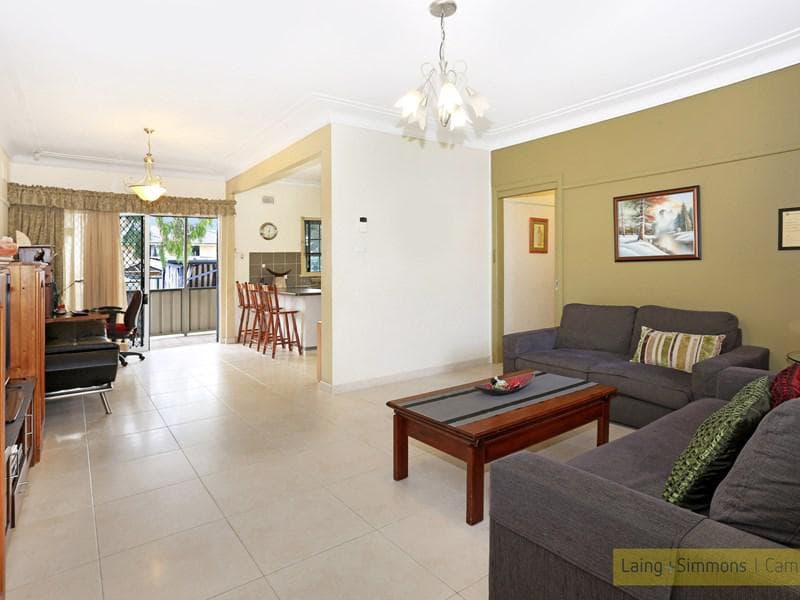 15 Diana Ave, Roselands, Roselands - Thumbnail 3
