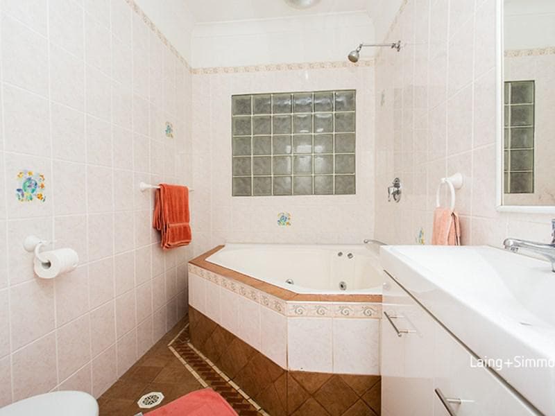 9/9																										Foss St
														
								Forest Lodge, NSW 2037, Mount Druitt - Thumbnail 7